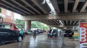 Suasana kolong tol Andara (21/10)